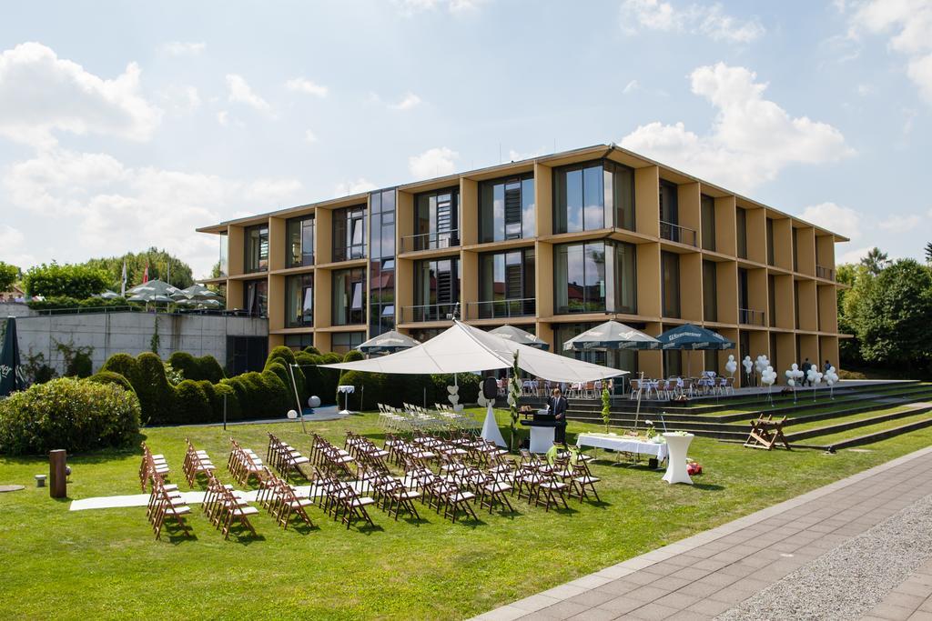 Rugs Hotel Am Schlosspark Lichtenwalde Exteriör bild